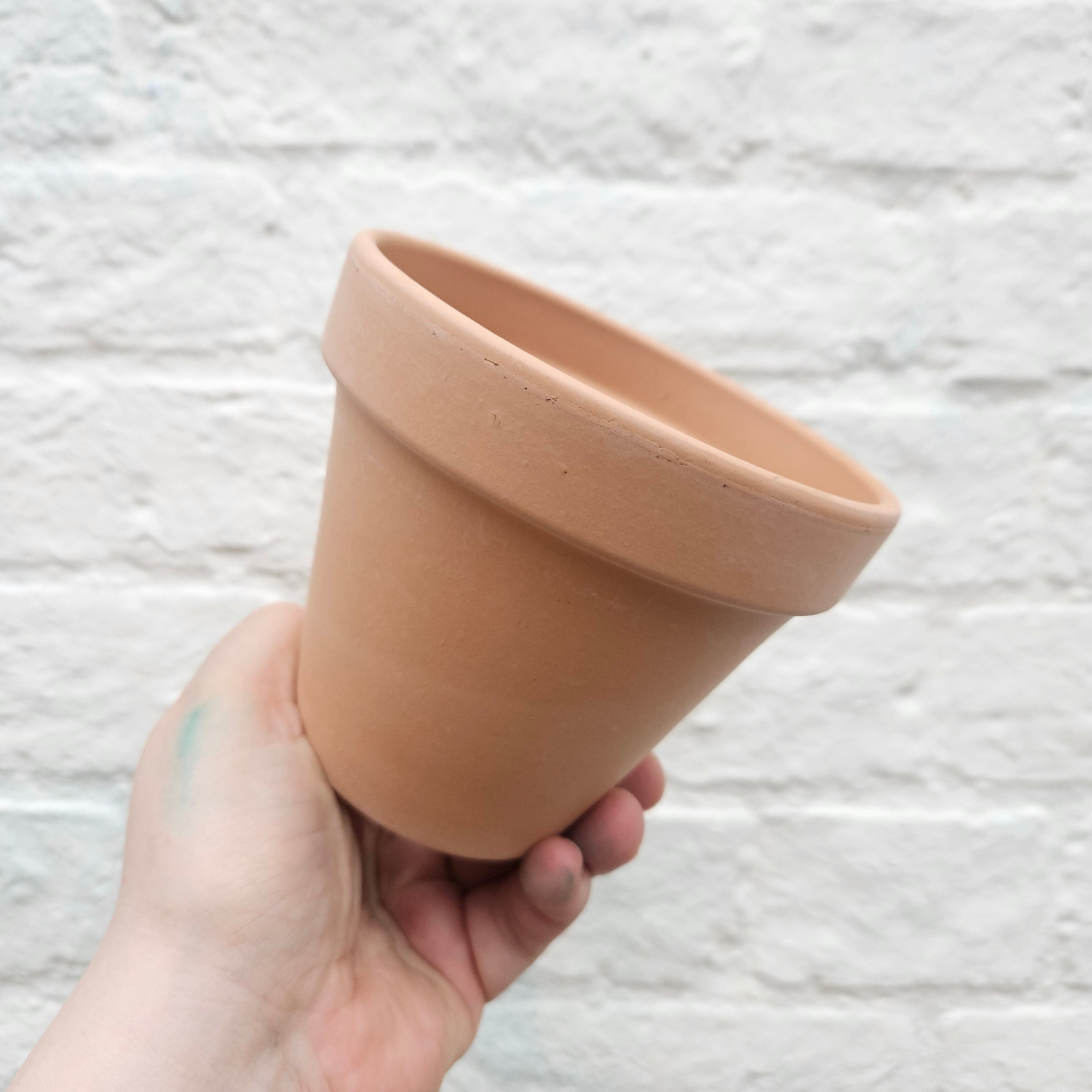 Terracotta Pots with drainage hole