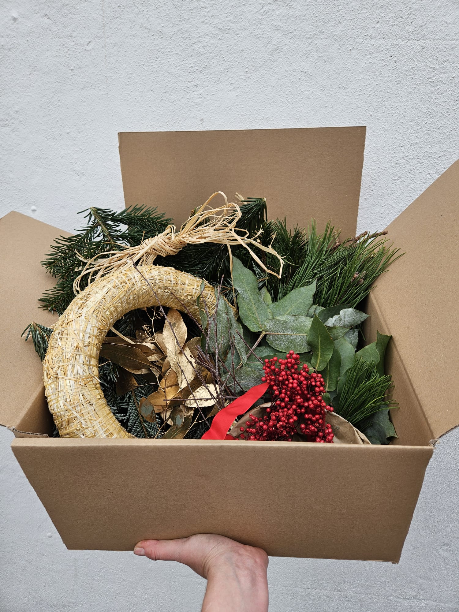 DIY CHRISTMAS WREATH KIT!