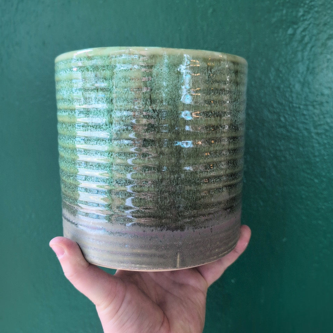 Avonlea Green Rippled Pot