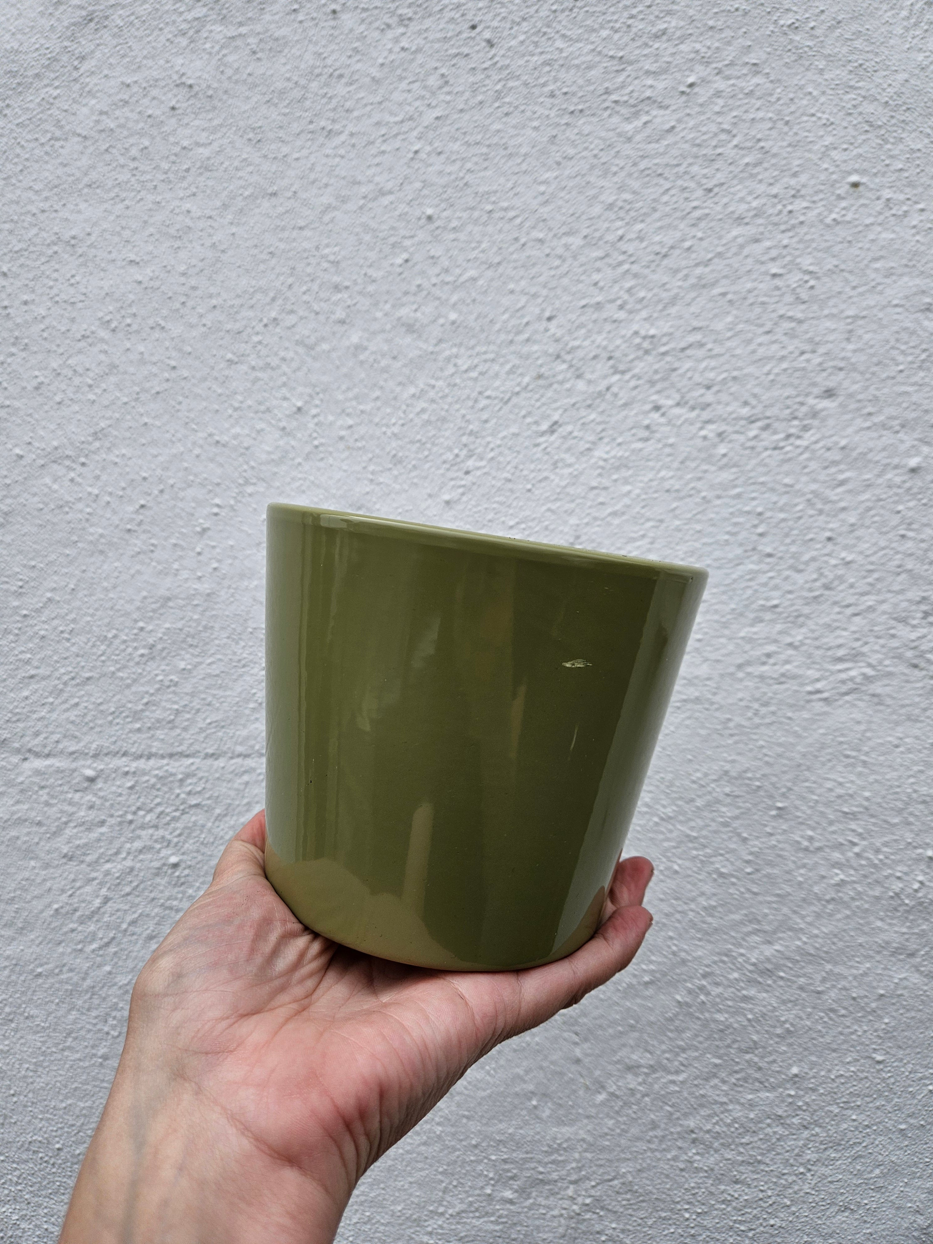 Variety of ceramic pots to fit 12cm nursery pots