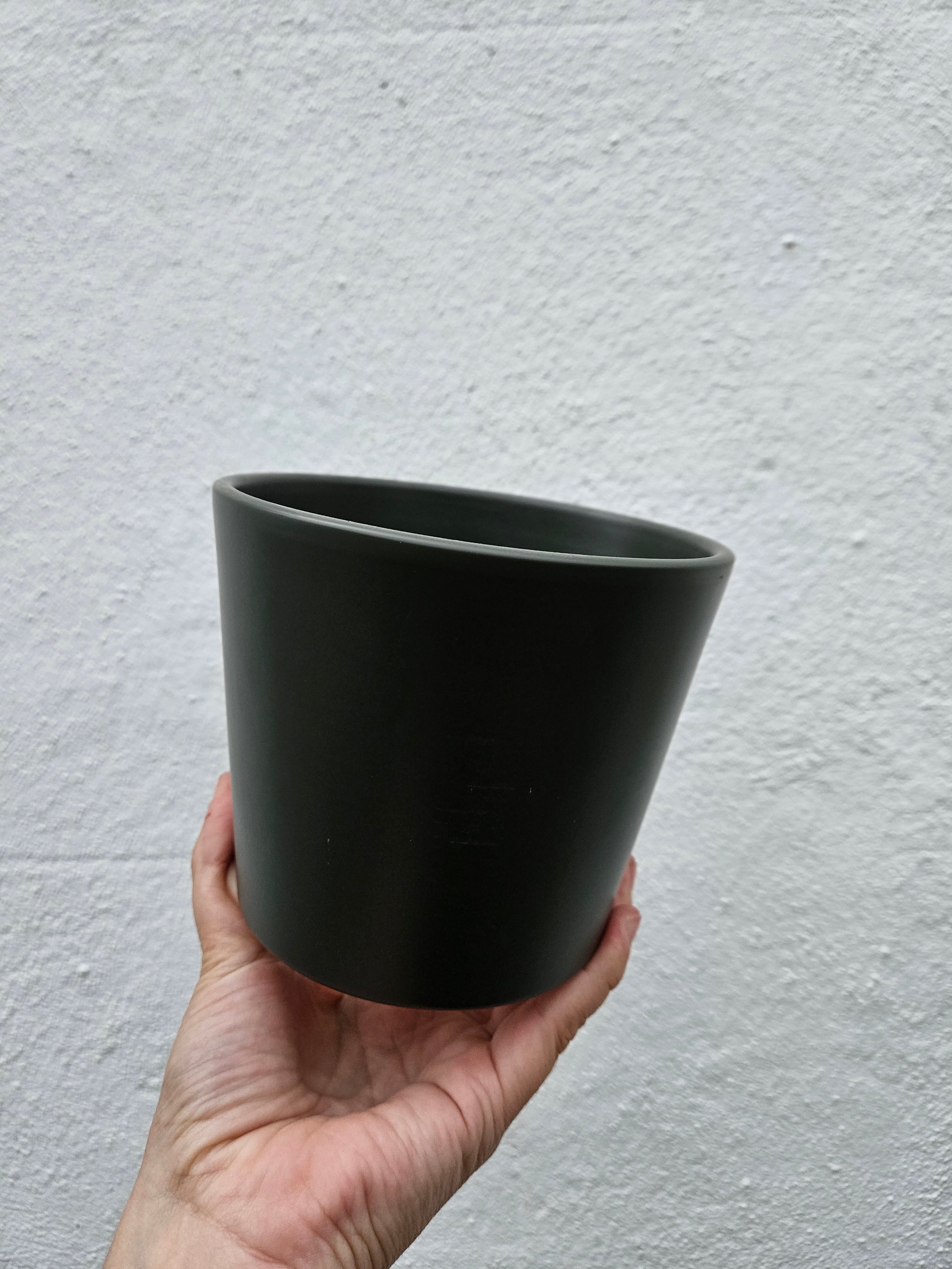 Variety of ceramic pots to fit 12cm nursery pots