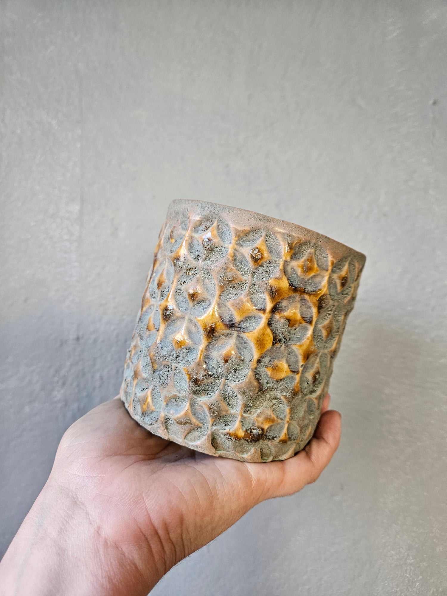 Ivyline Terni Planter (Mustard)