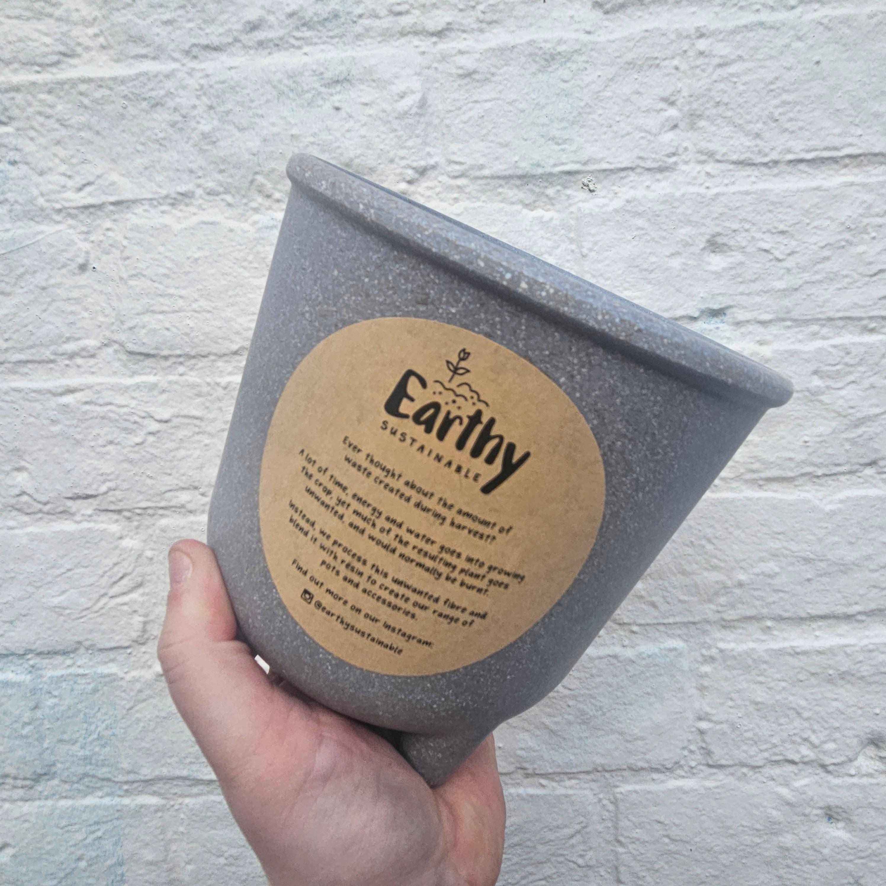 Earthy Pots in Various Sizes and Colours