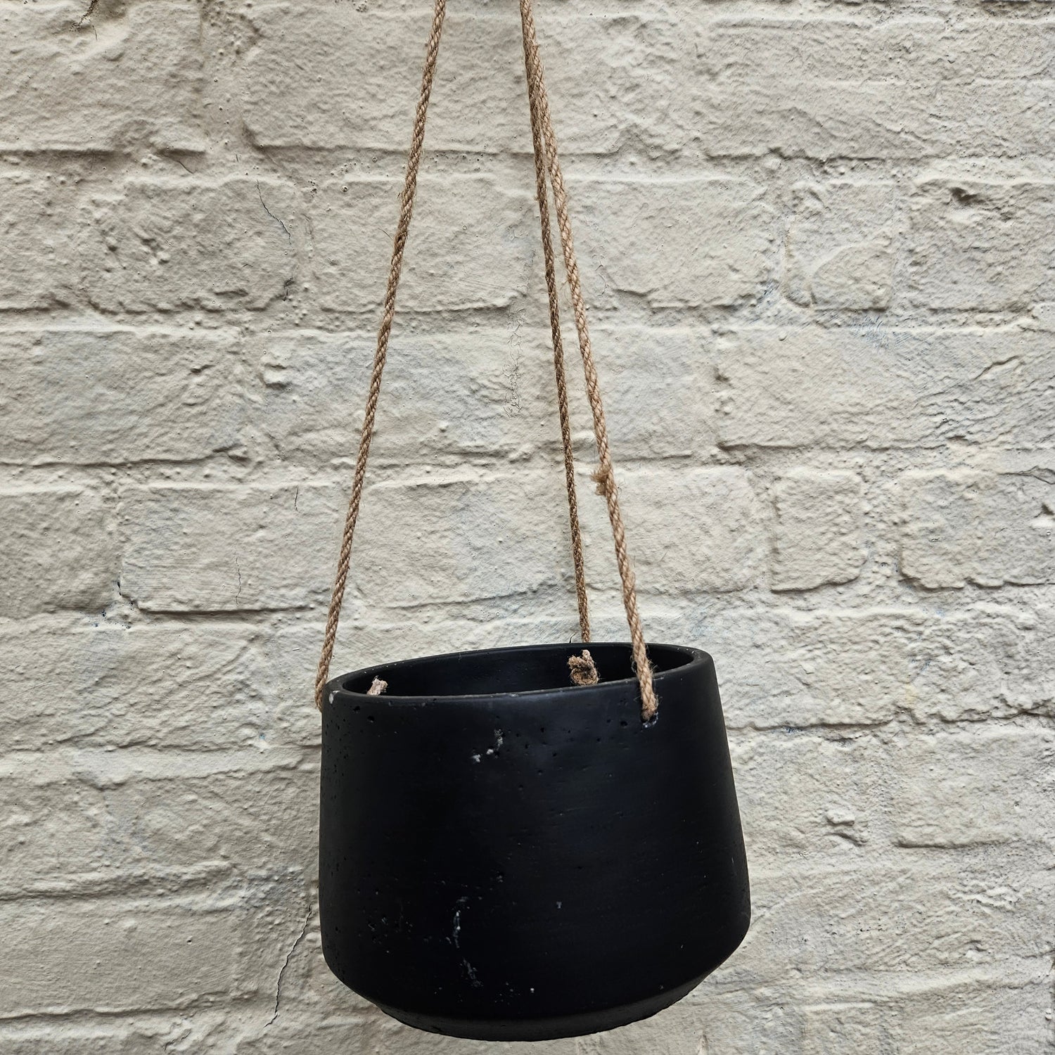 Hanging Ceramic pots (Two Sizes)