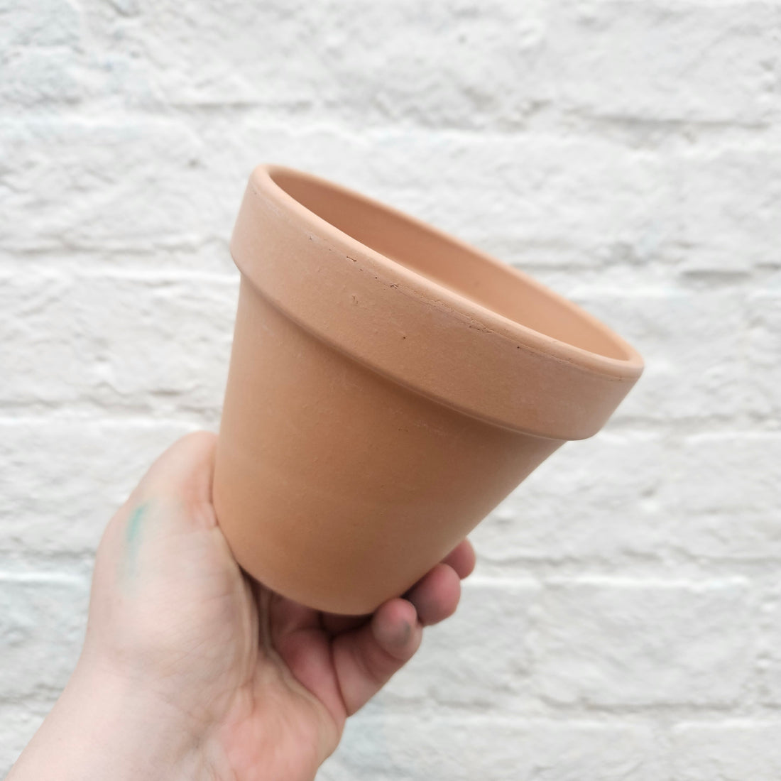 Terracotta Pots with drainage hole