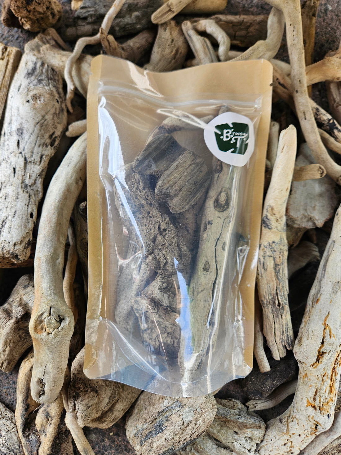 WHOLESALE DECORATIVE DRIFTWOOD