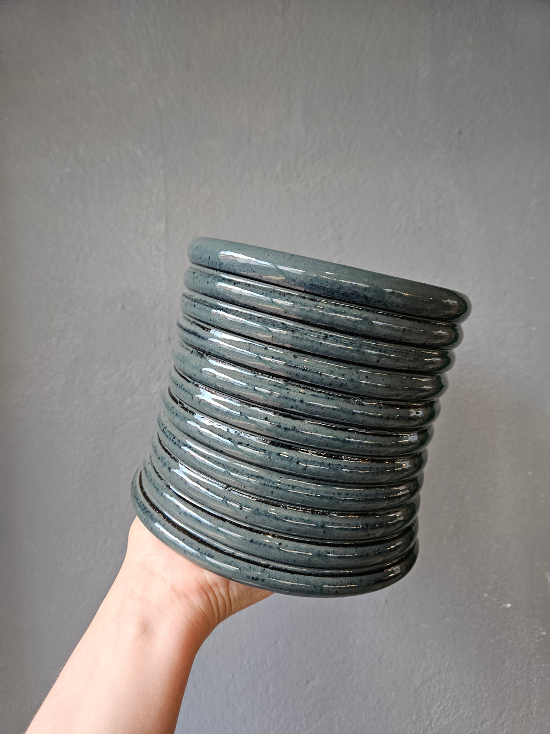 Ivyline Casper Rolled Teal Pot