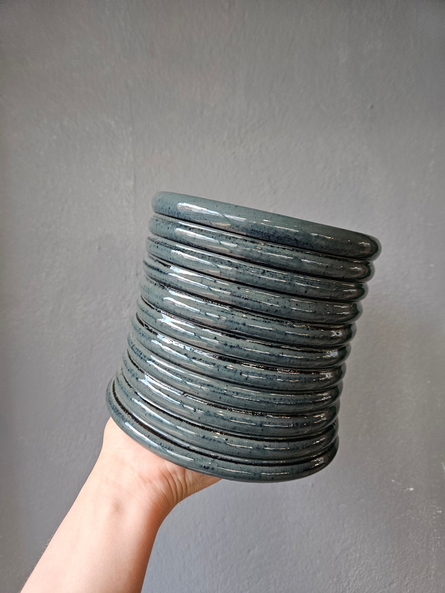 Ivyline Casper Rolled Teal Pot