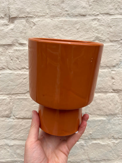 Variety of ceramic pots to fit 12cm nursery pots