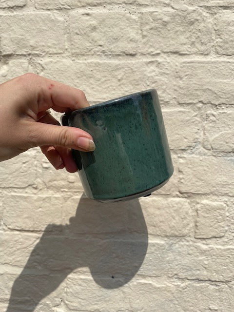 Medium ceramic pot to house nursery pot 9cm or below