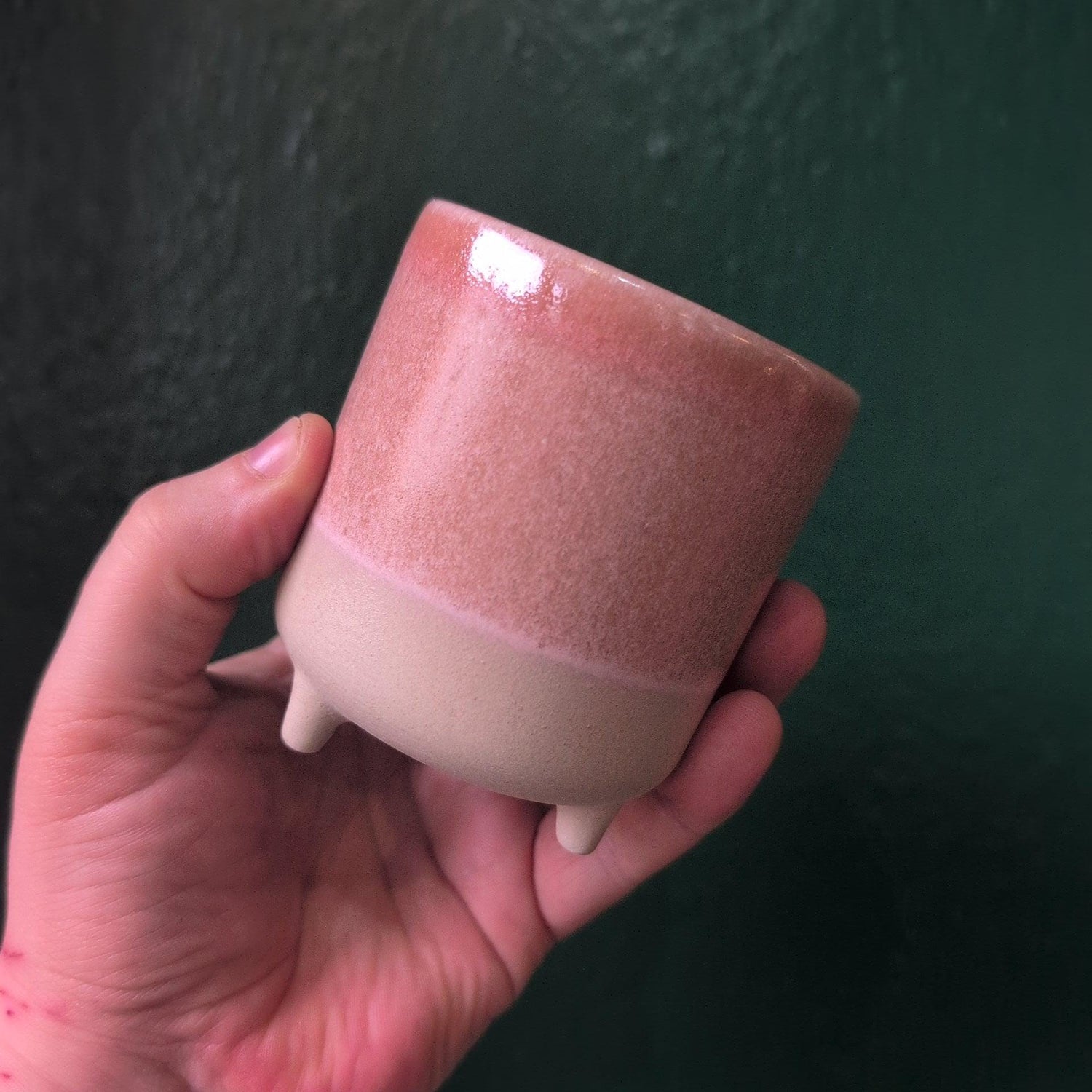 Jolie Matte Reactive 3 Leg Planter