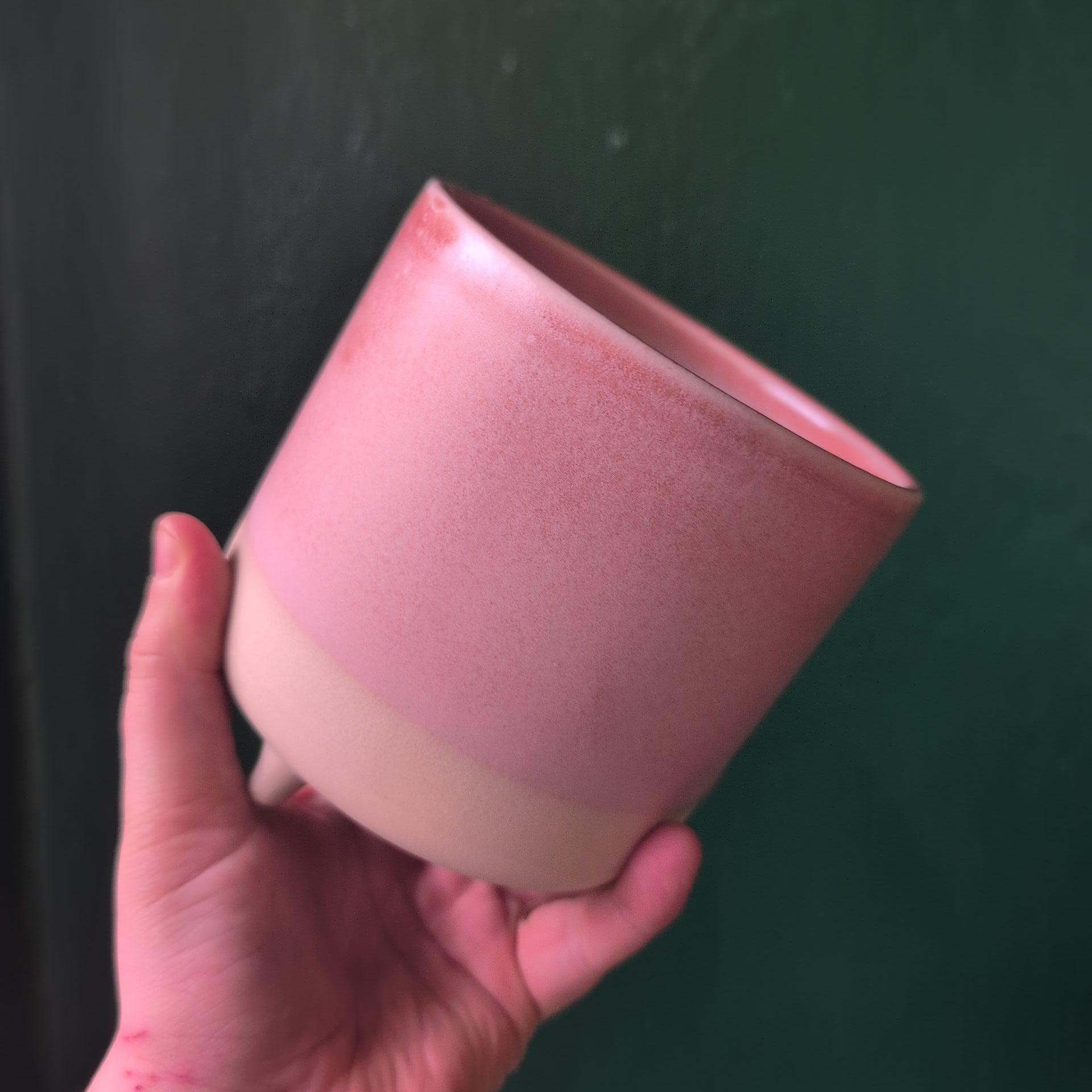 Jolie Matte Reactive 3 Leg Planter