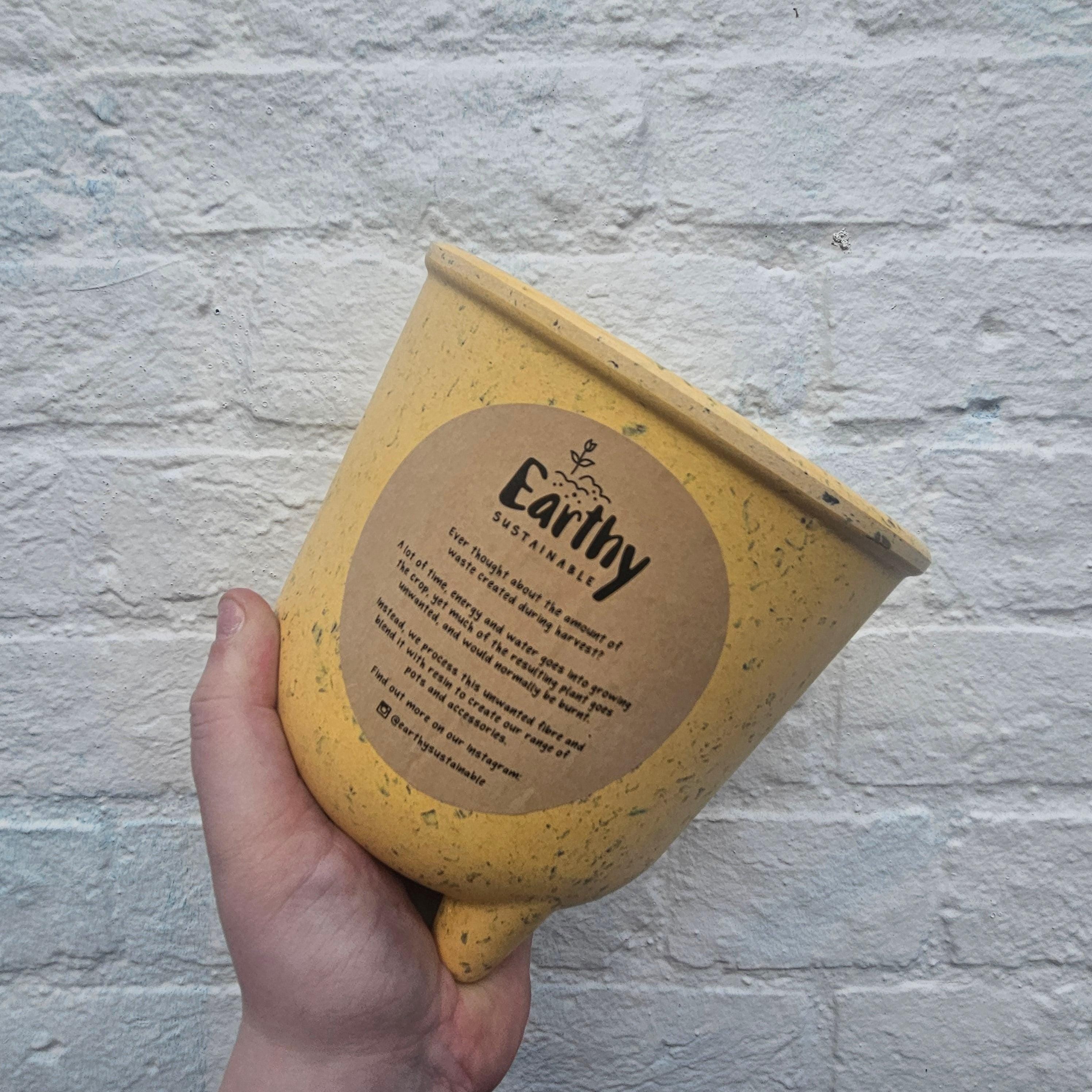 Earthy Pots in Various Sizes and Colours